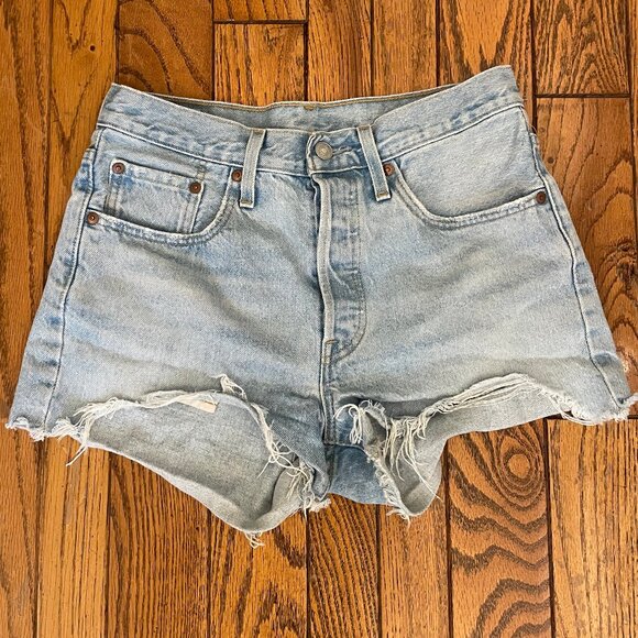 Levi's 501 Jean Cutoff Shorts Light Blue W27 - Picture 1 of 4